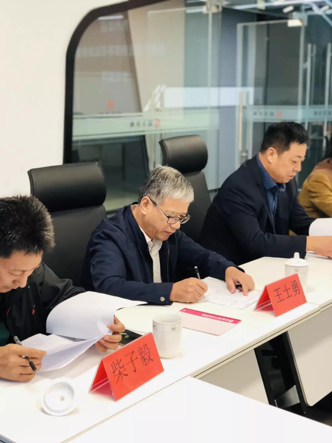 1560241835163994.jpg 1560241835163994.jpg