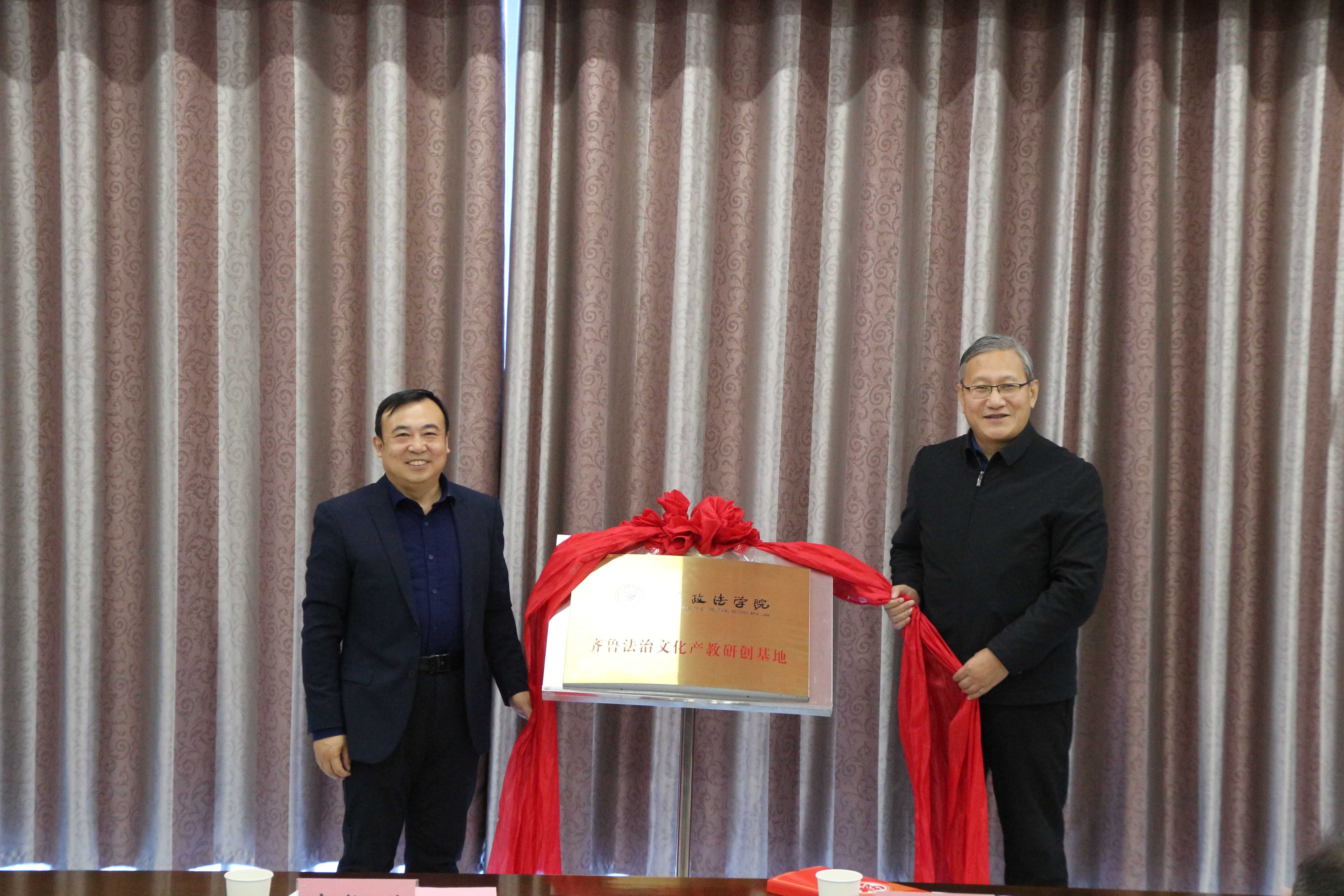 1736490745895457.jpg 6437fd05772069df3ac43ca664ca69c(1).jpg